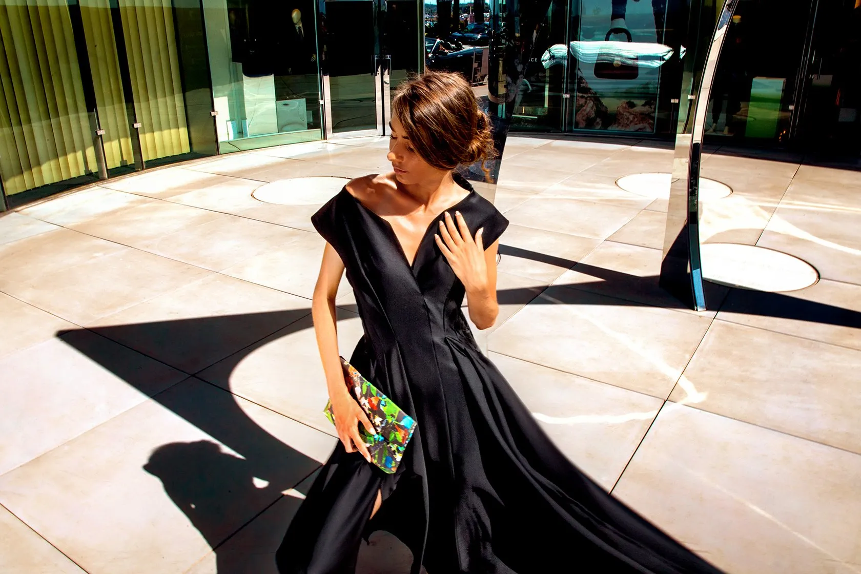 Back Neck Pleats Silk Dress / Black.