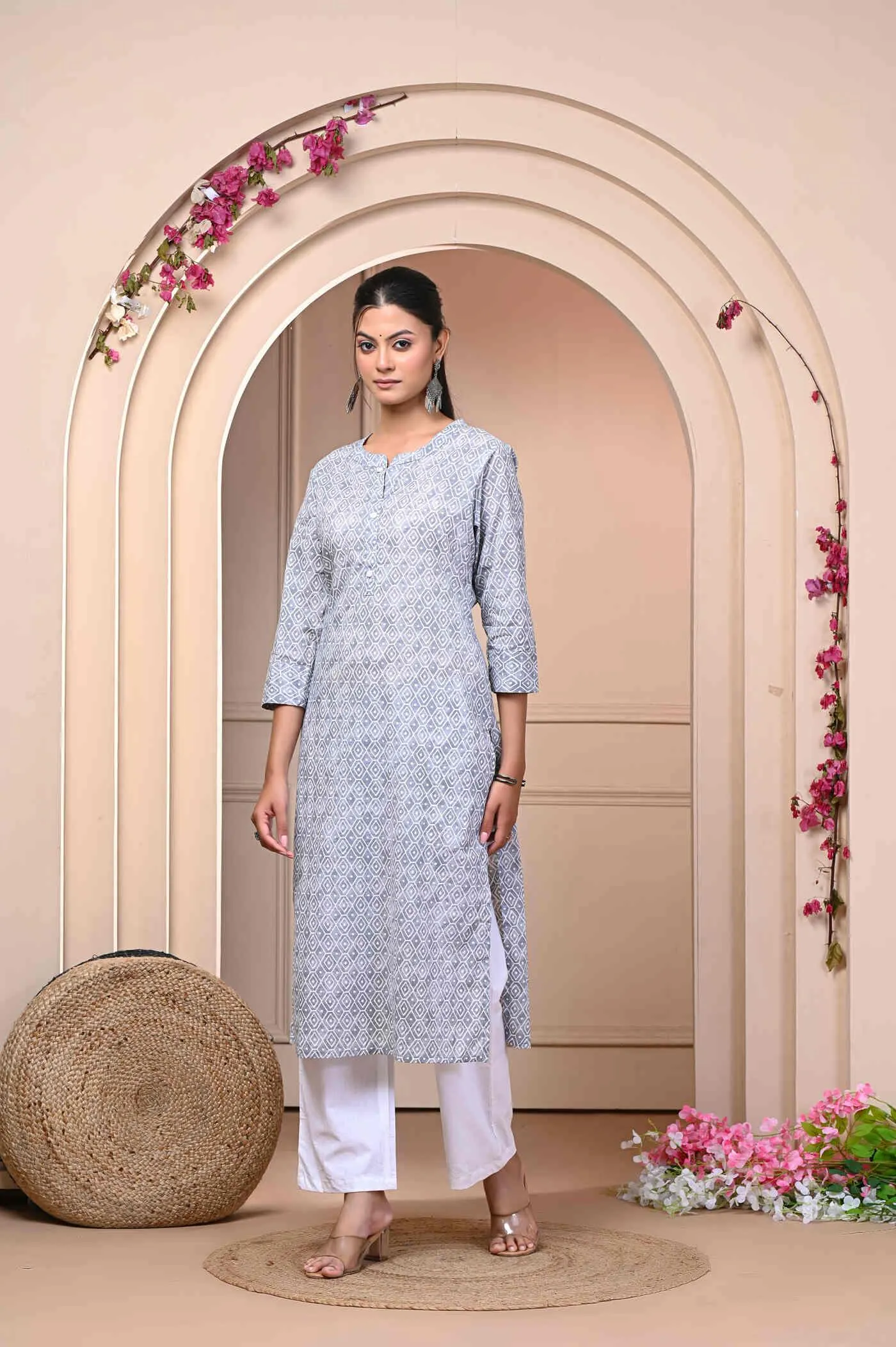 Elegant Grey Printed Kurti