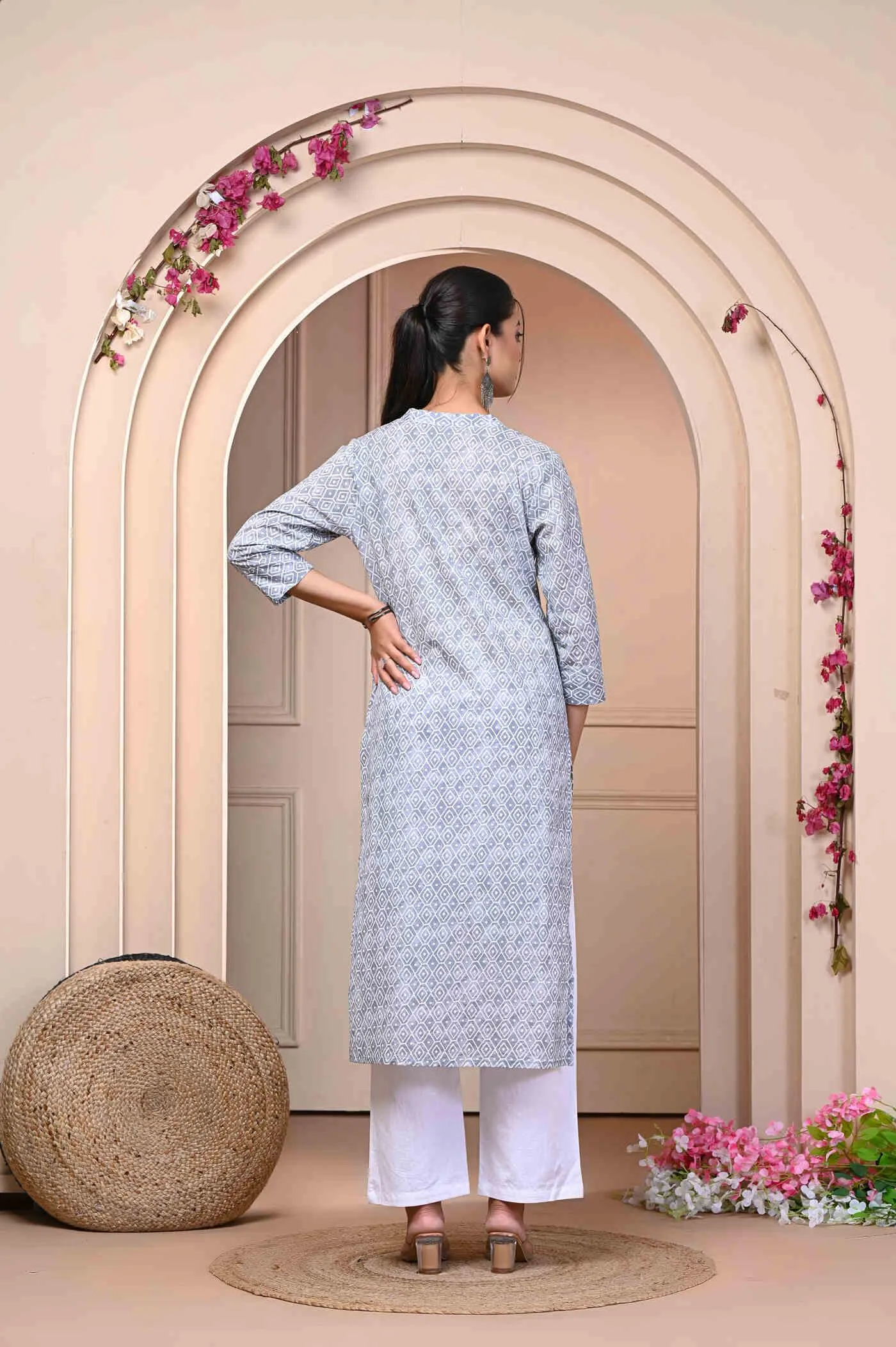Elegant Grey Printed Kurti