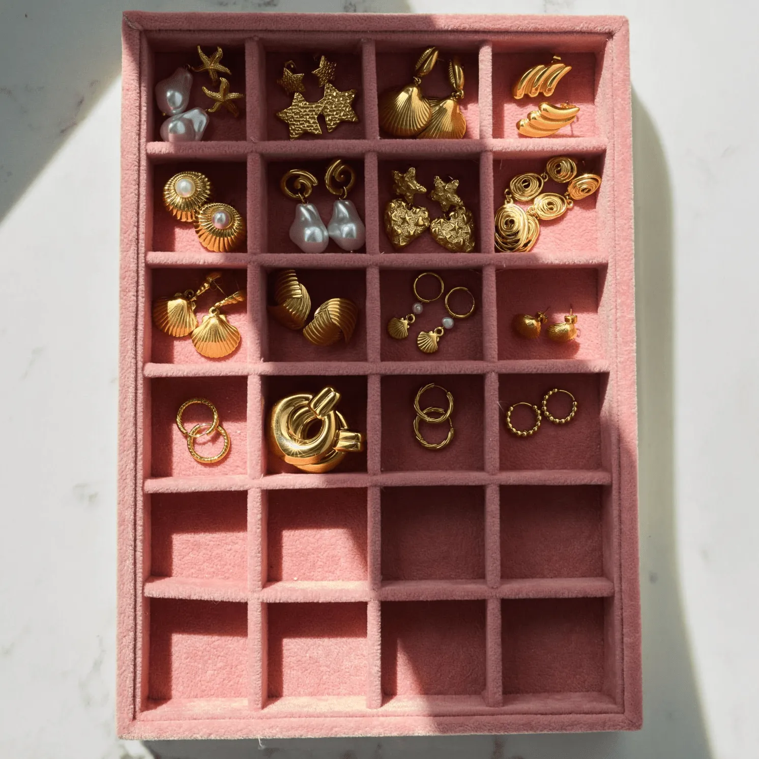 Havania Stud Earrings