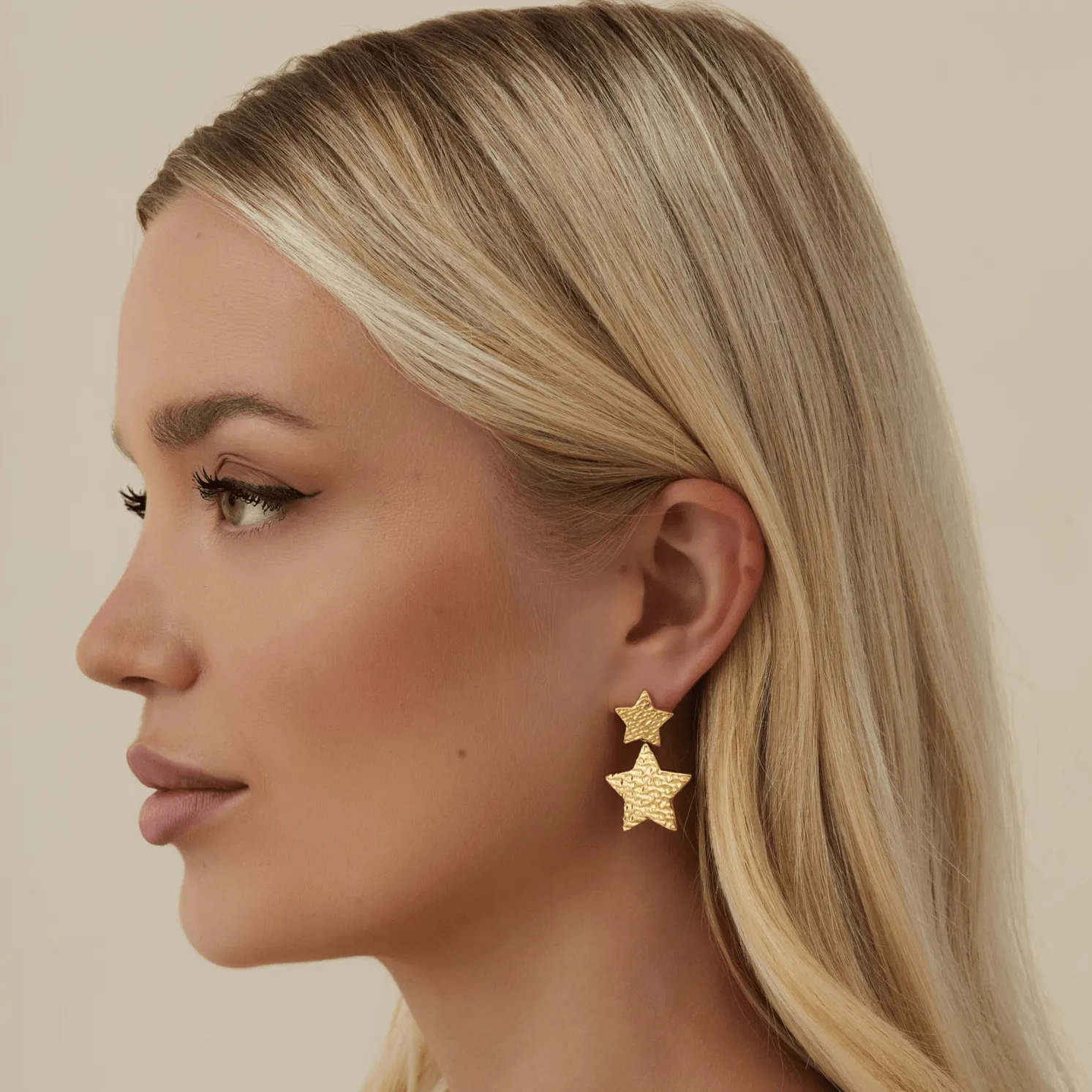 Havania Stud Earrings