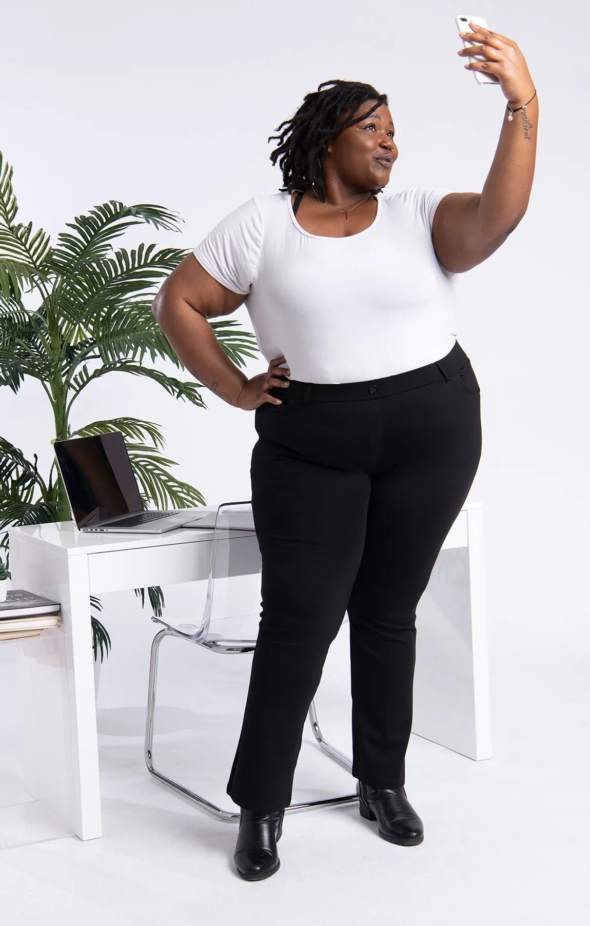 Straight-Leg | 7-Pocket Dress Pant Yoga Pants (Black)