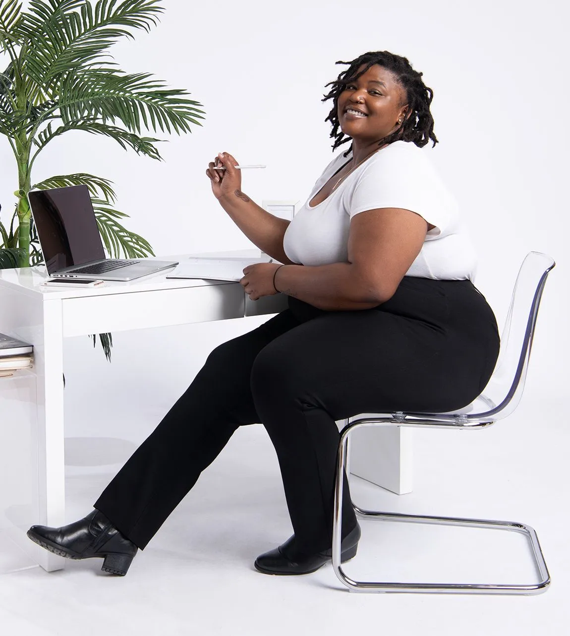 Straight-Leg | 7-Pocket Dress Pant Yoga Pants (Black)