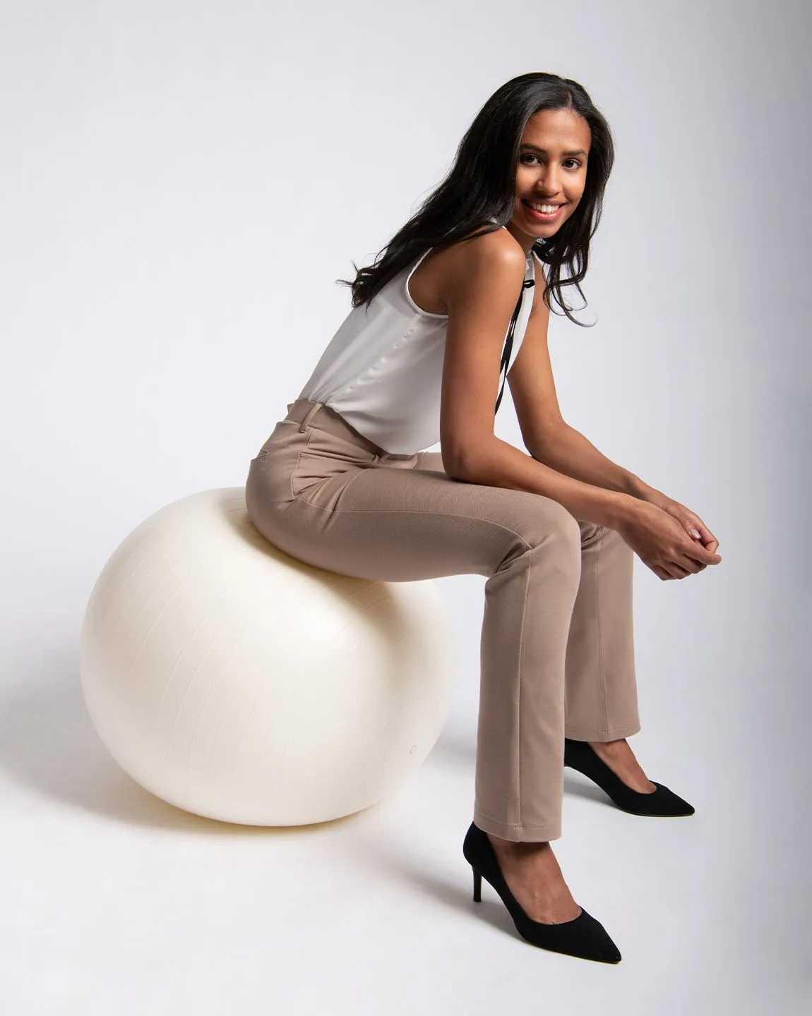Straight-Leg | 7-Pocket Dress Pant Yoga Pants (Khaki Twill)